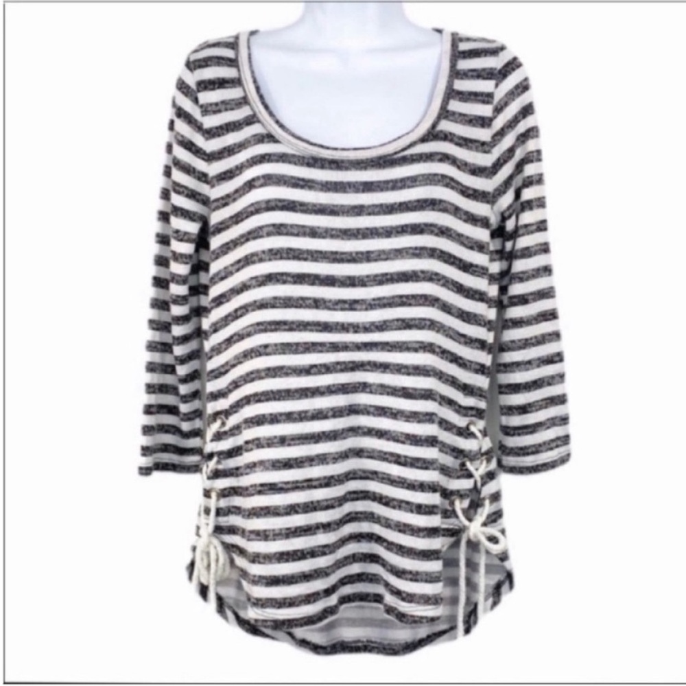 ALMOST FAMOUS striped lace up sides top M